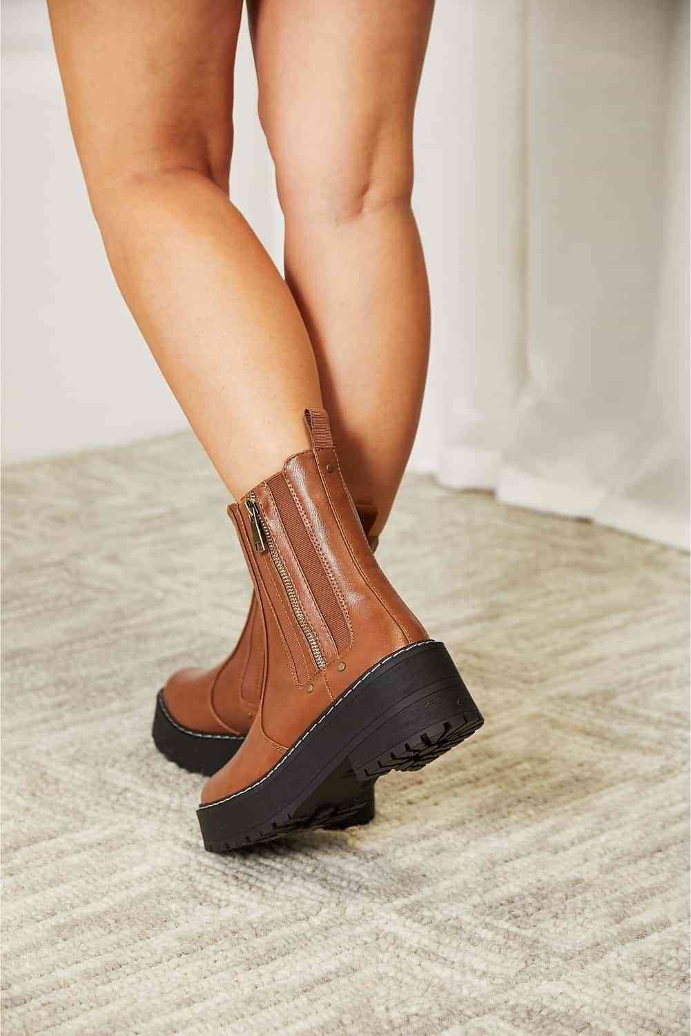 Forever Link Side Zip Platform Boots in Chestnut
